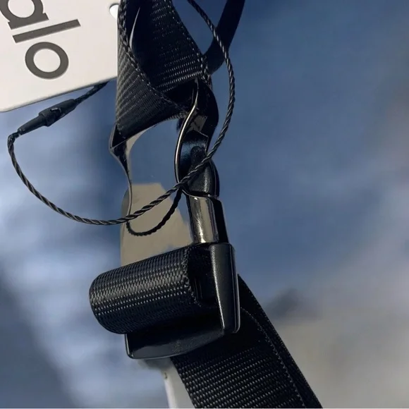 ALO Yoga Black Crossbody Bag - Picture 4 of 8